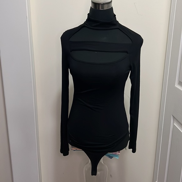 Fashion Nova Eye Opening Black Bodysuit Size Medium - Picture 2 of 15